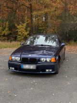 BMW E36 318i - BMW 318: Limousine, E36