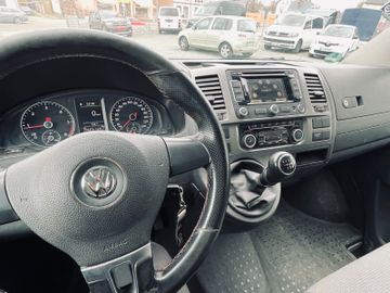 Volkswagen T5 Transporter Bus Caravelle lang*XENON*9SITZE*