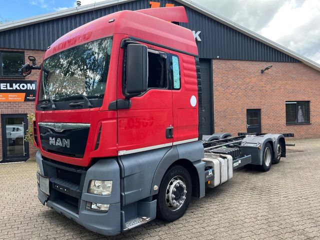 MAN TGX 26.400 6X 6X2 XLX 730CM EURO 6 AHK NL Truck