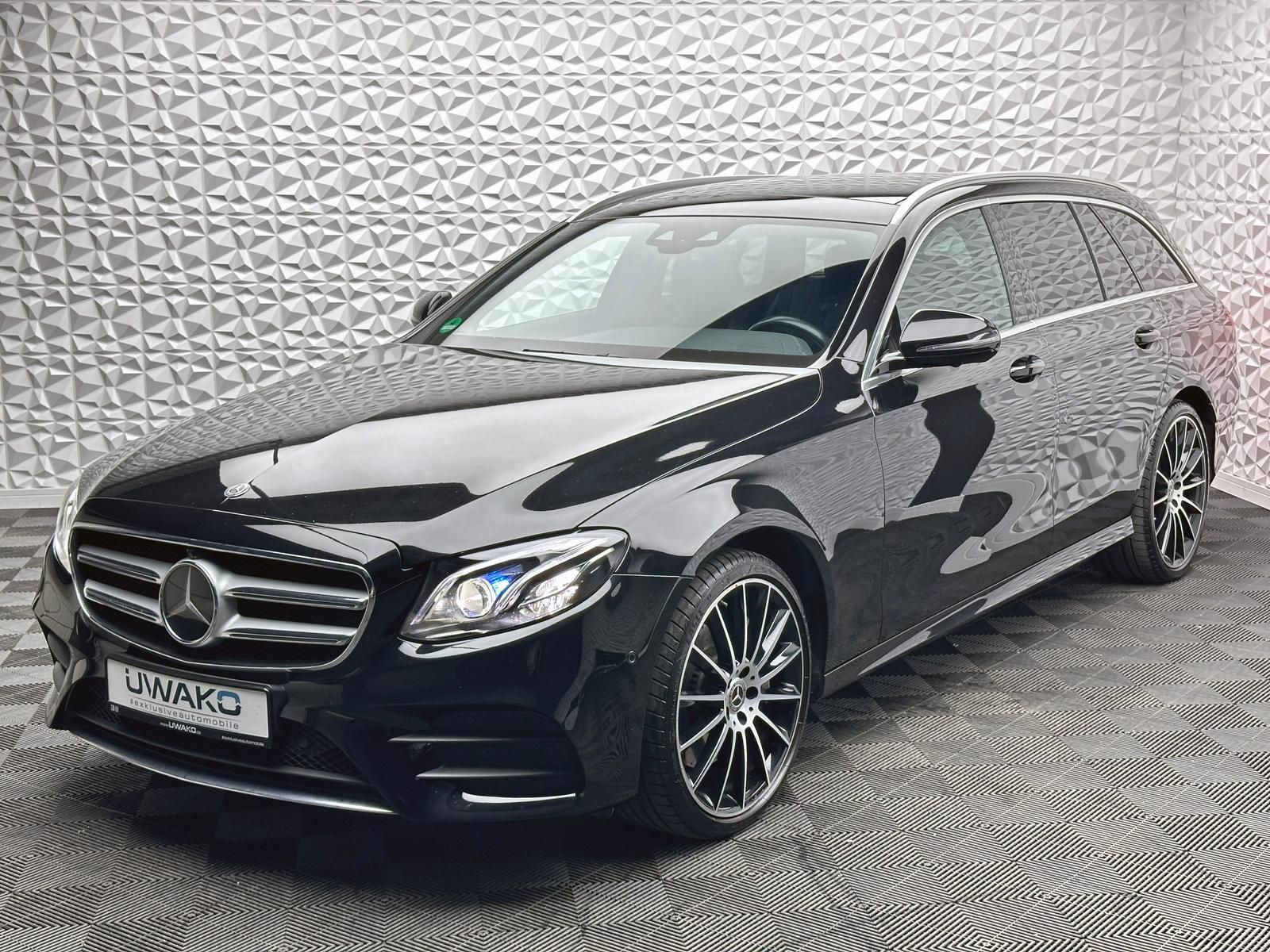Fahrzeugabbildung Mercedes-Benz E 400d AMG/4MATIC/DISTRO/PANO/AHK/360°/MBUX/DAB+