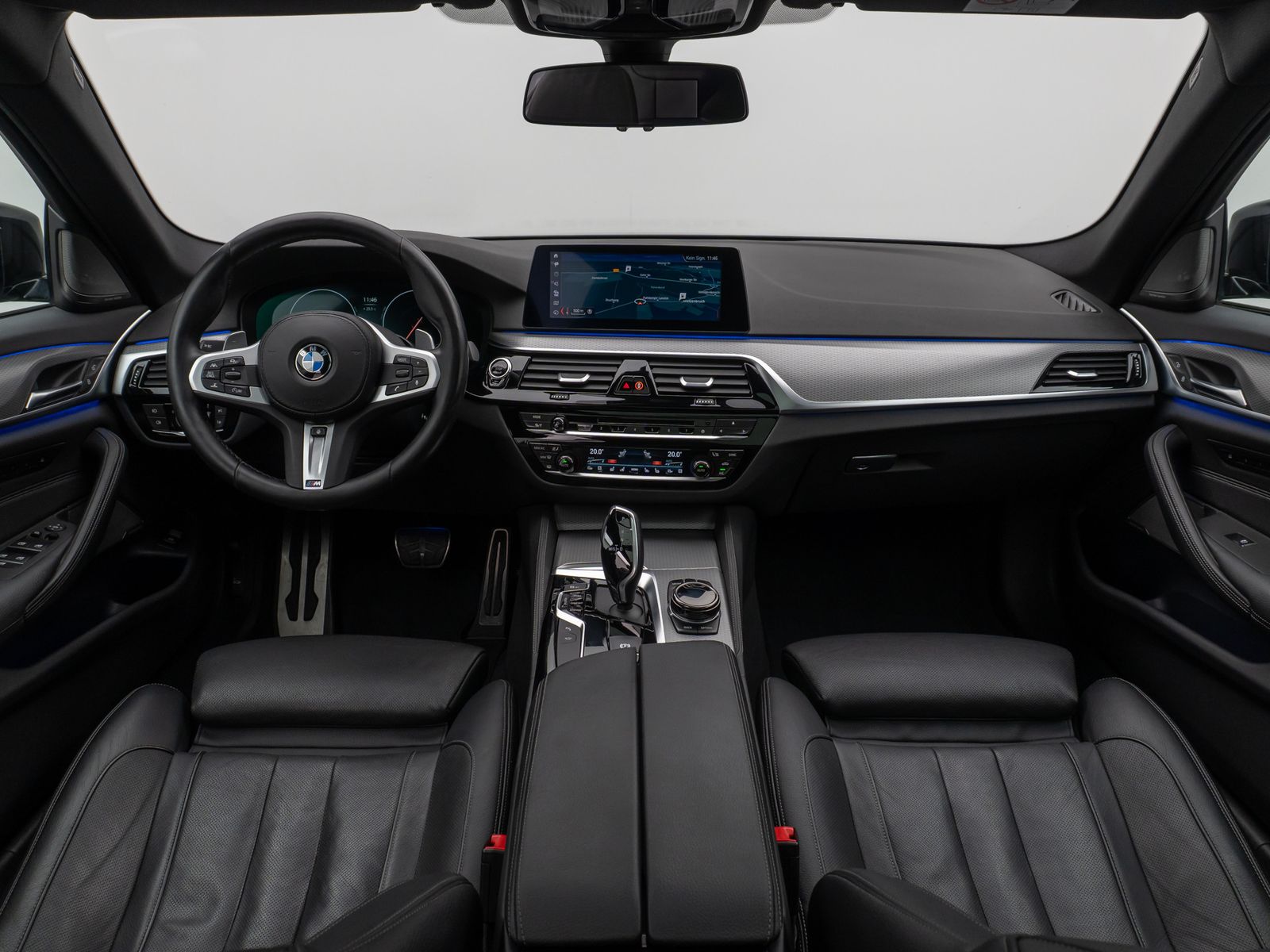 Fahrzeugabbildung BMW 540d xD M Sport Panorama 360°HUD SoftCl Massage