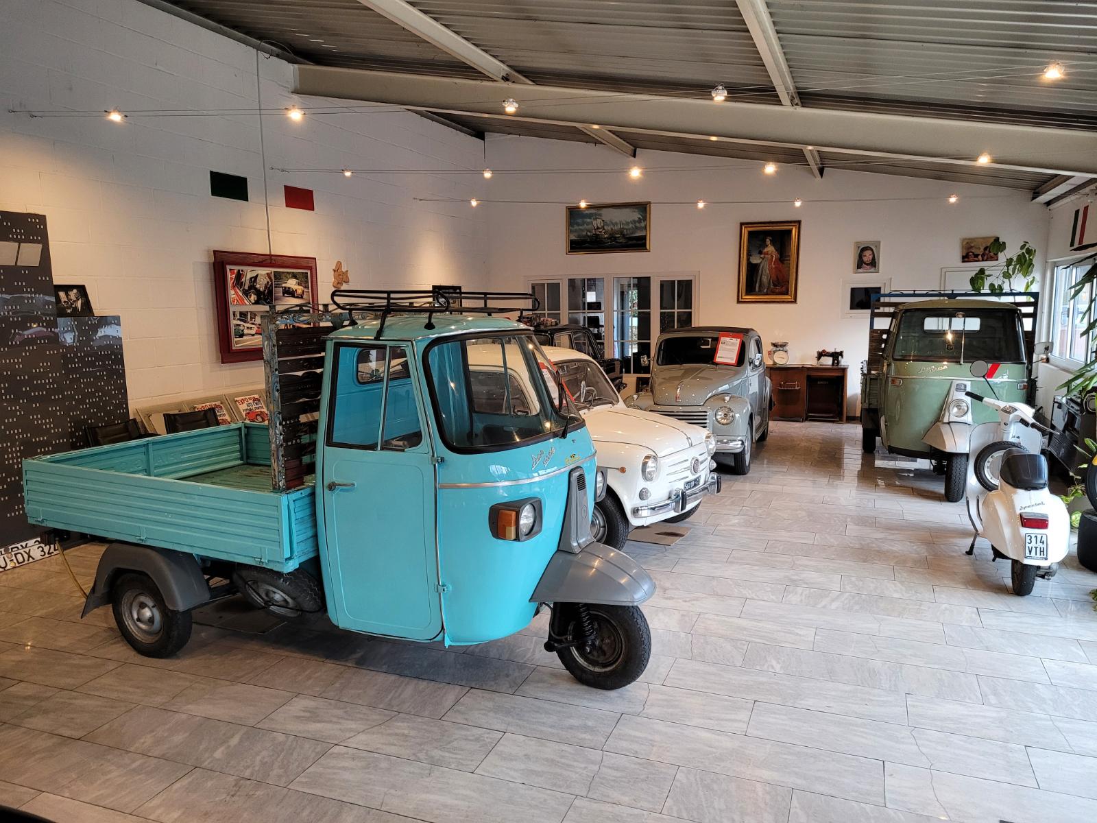 showroom-image-top
