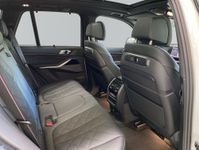 BMW X5 M60 - Vorschau Bild 10
