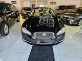 Jaguar XF 3.0 V6 Diesel Premium Luxury,Kamera,Alu,Schec - Jaguar XF mit Diesel-Antrieb: 3.0