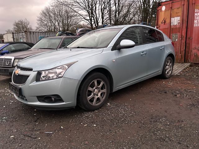 Chevrolet Cruze TÜV 03/25 *EXPORT