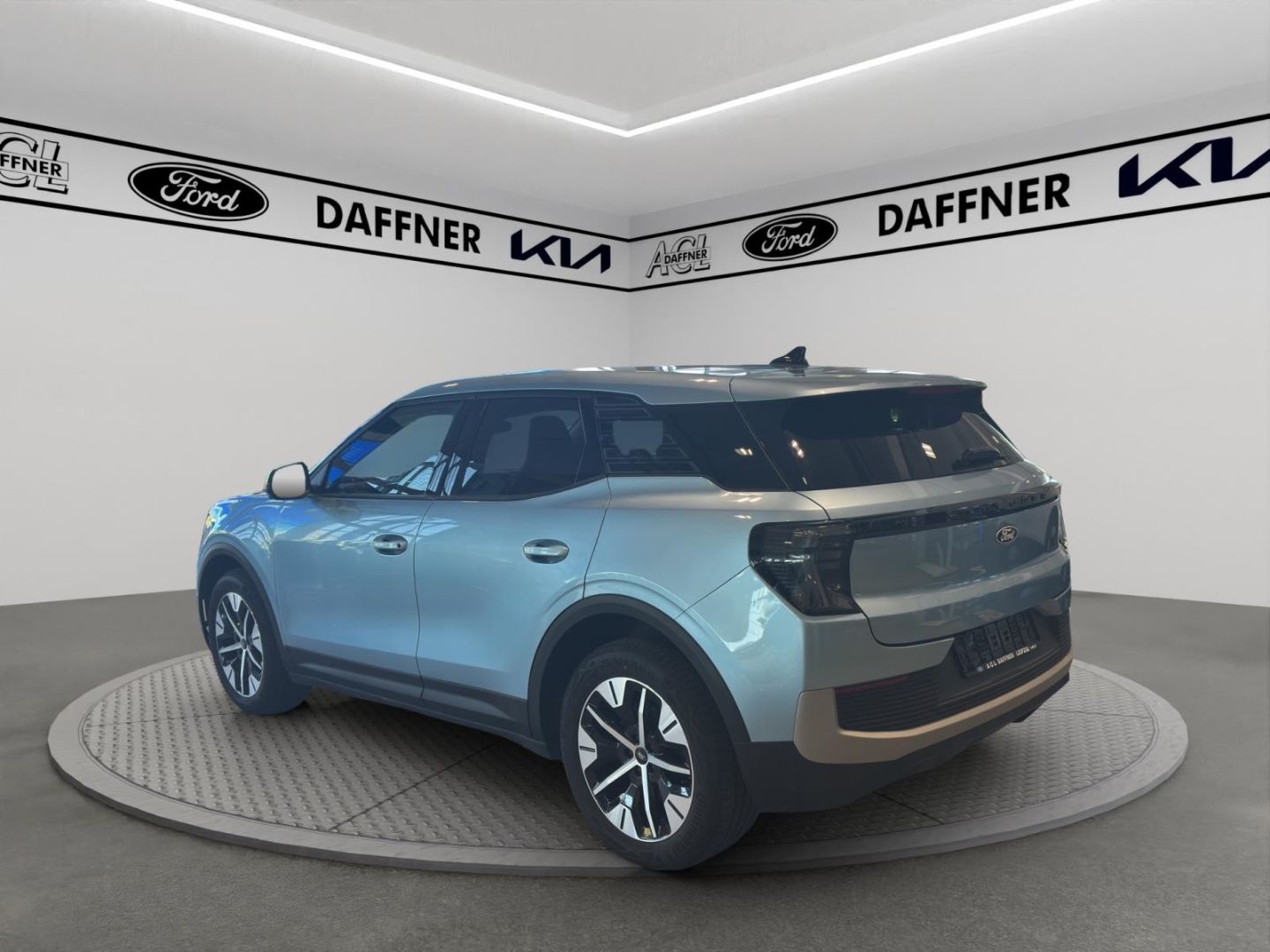 Fahrzeugabbildung Ford Explorer AWD totWinkelASS Kamera SpurhalteASS