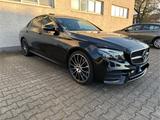 Mercedes-Benz E 400 d 4MATIC AMG Line - HUD - AHK - Distronic  - Mercedes-Benz E 400 mit Diesel-Antrieb: Limousine, Automatik
