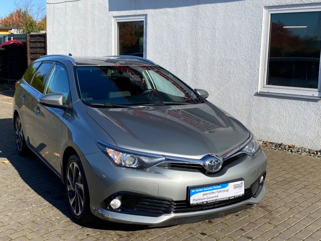 Toyota Auris Touring Sports Design Edition 1.6 D-4D/