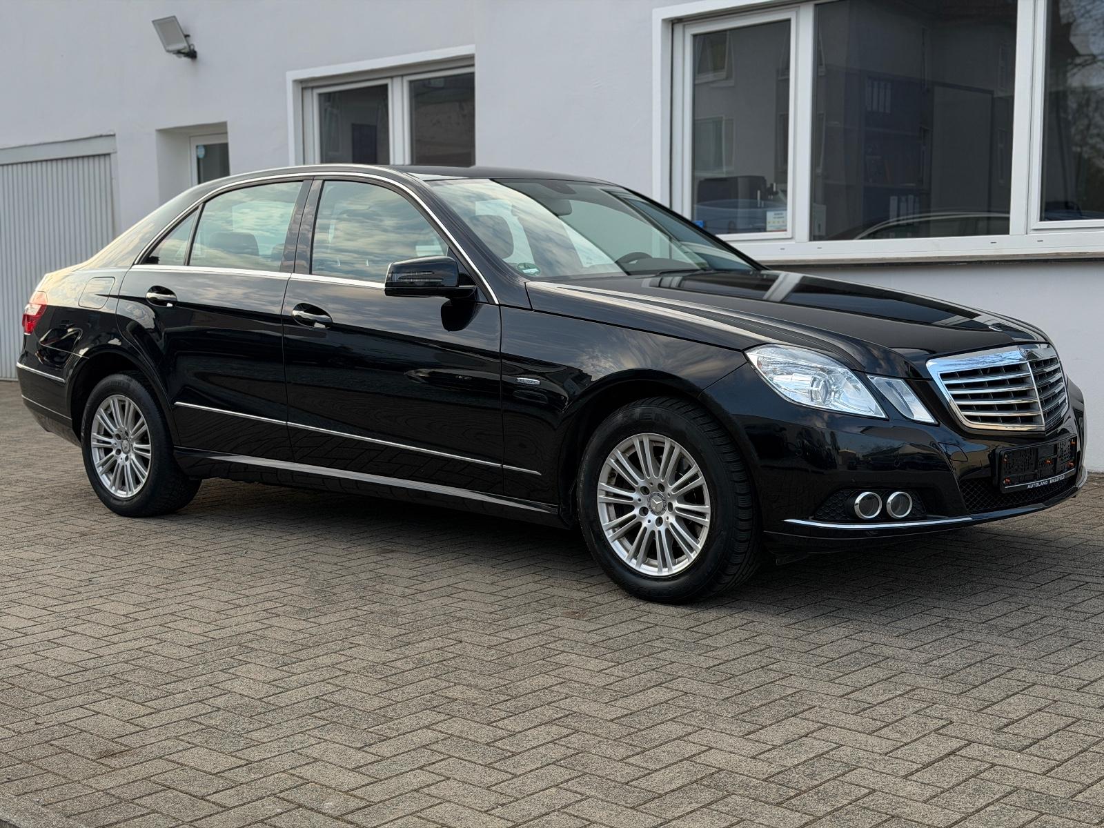 Mercedes-Benz E 200 Limousine CGI BlueEfficiency AHK/NAVI