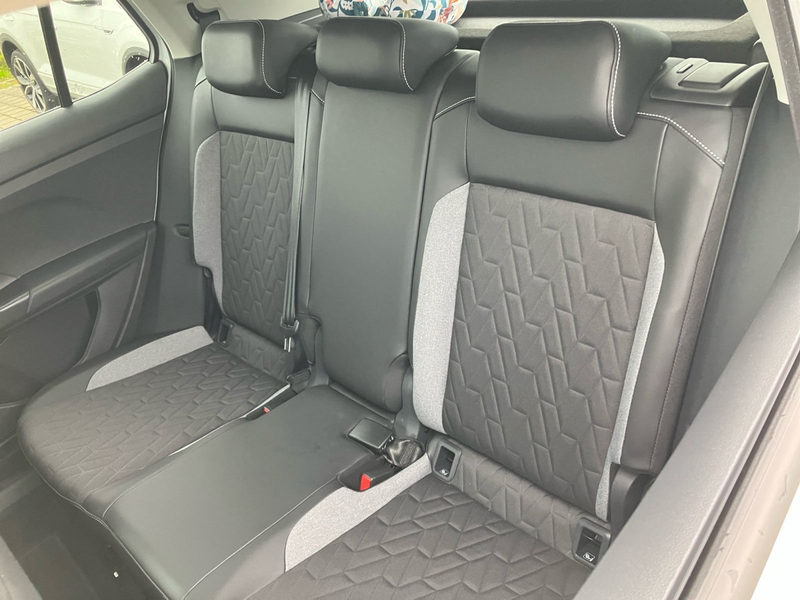 Volkswagen T-Cross - Bild 11