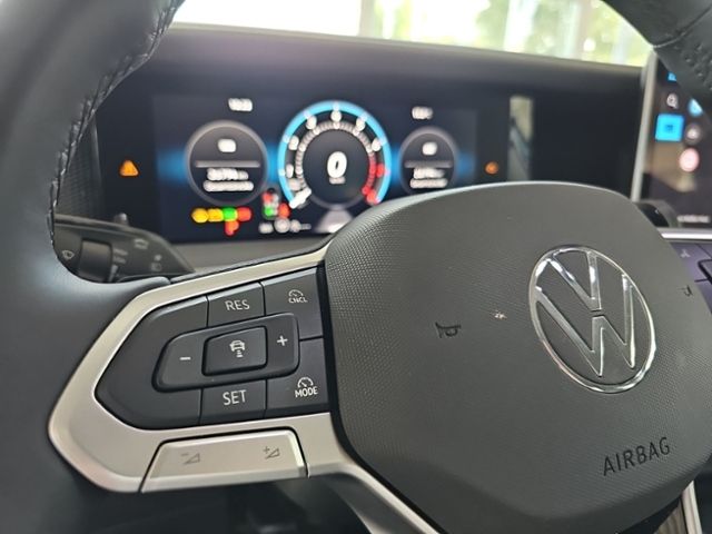 Fahrzeugabbildung Volkswagen Tayron 1.5 eTSI DSG Life HD-MATRIX 7-SITZE 360°