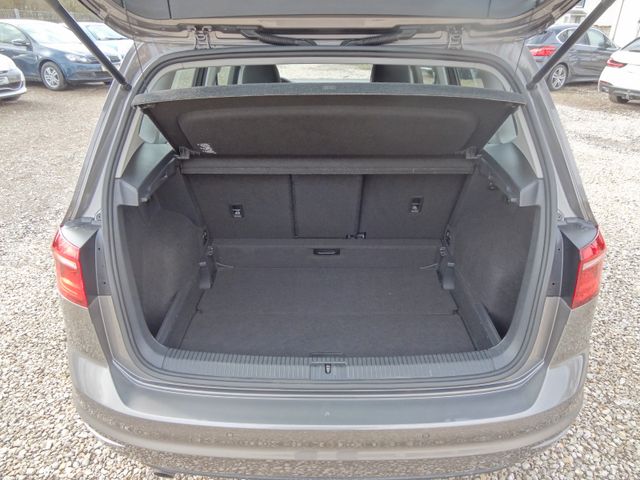 Fahrzeugabbildung Volkswagen Golf Sportsvan/1.Hand/37.200km/DSG/PDC/Garantie