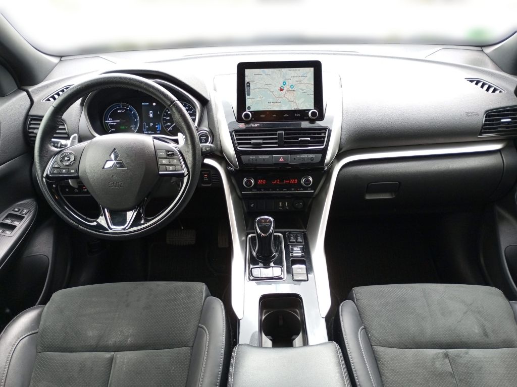 Fahrzeugabbildung Mitsubishi Eclipse Cross Plug-in Hybrid PLUS Select AHK