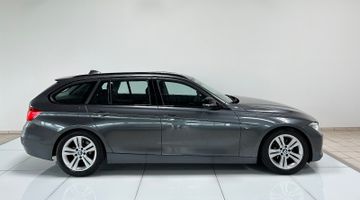 Fahrzeugabbildung BMW 318d Touring Sport Line Navi Xenon PDC Panorama