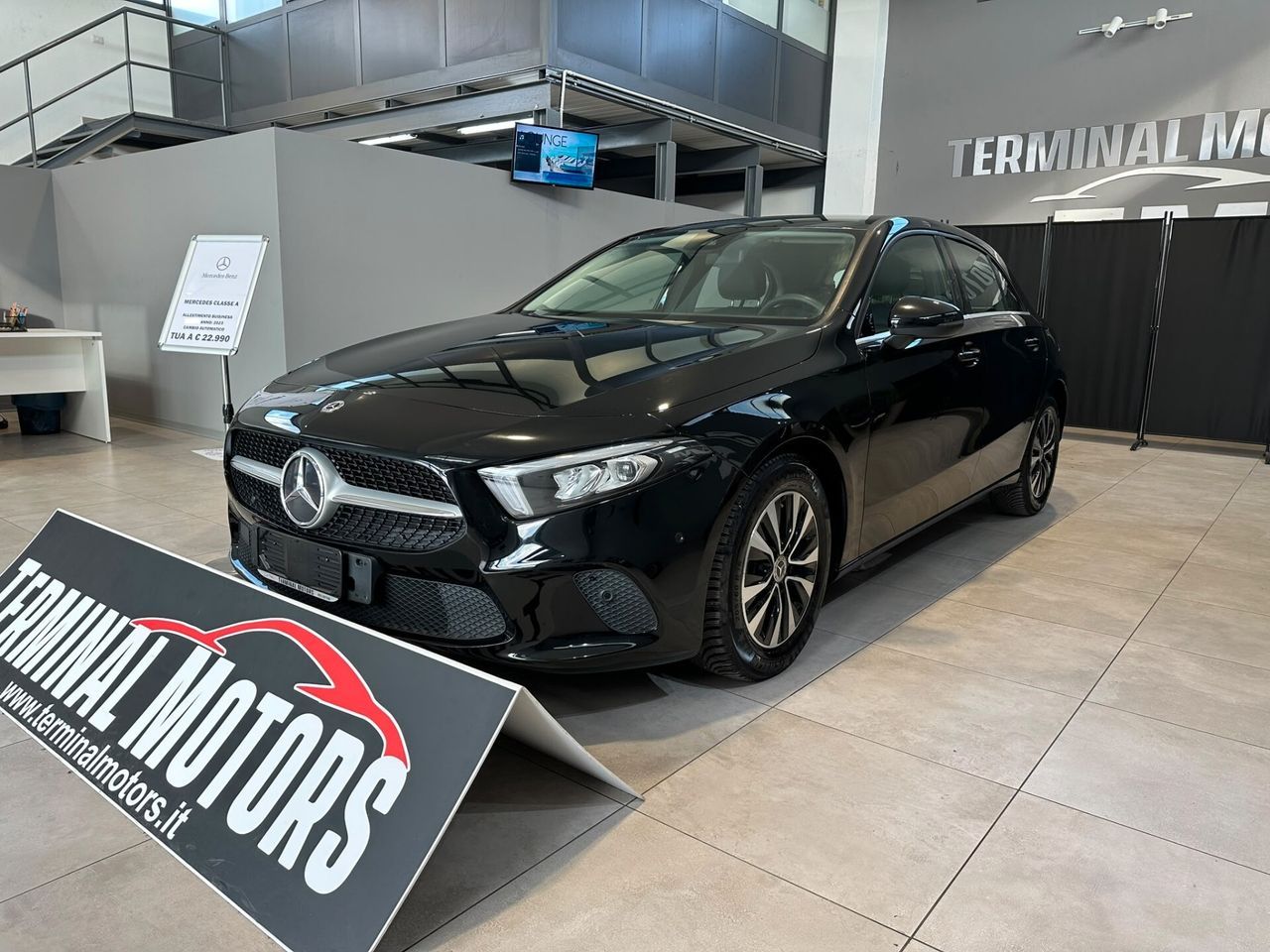 Mercedes-Benz Mercedes-benz A 180 d Automatic Business imagem 3