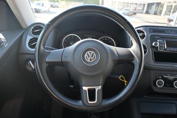 Volkswagen Tiguan - 9