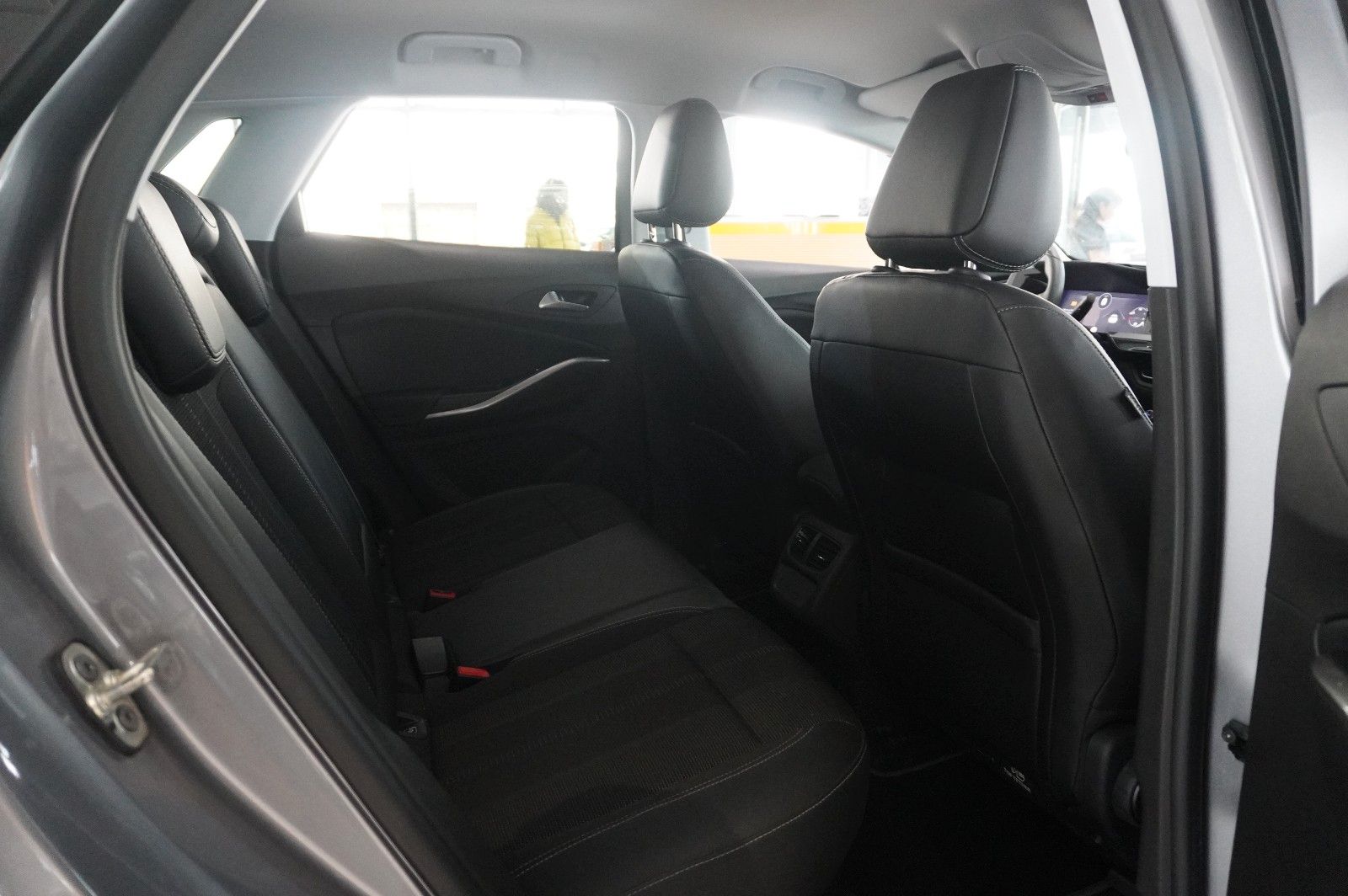 Fahrzeugabbildung Opel Grandland (X) 1.2T GS LINE NAVI/LED/KAMERA/SPORT