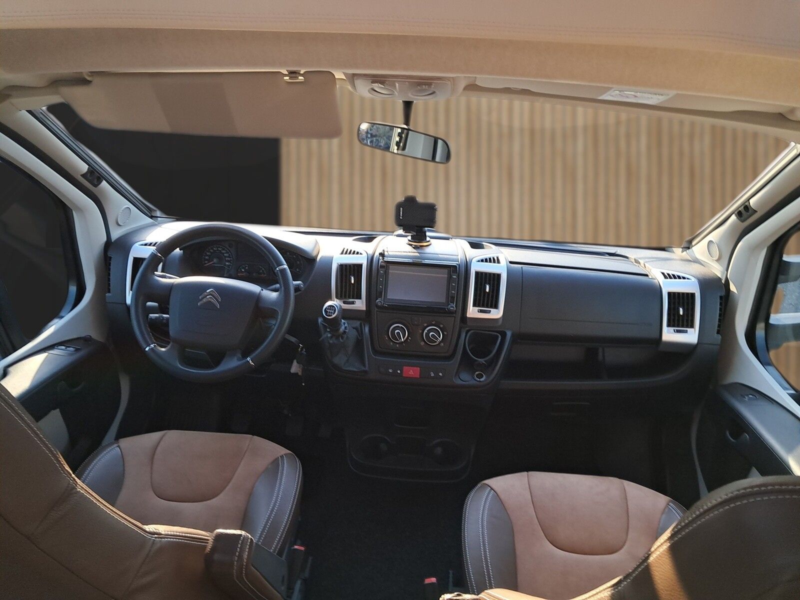 Fahrzeugabbildung Bürstner Nexxo Time T 660 Edition 30 SAT,Navi,TV,Markise