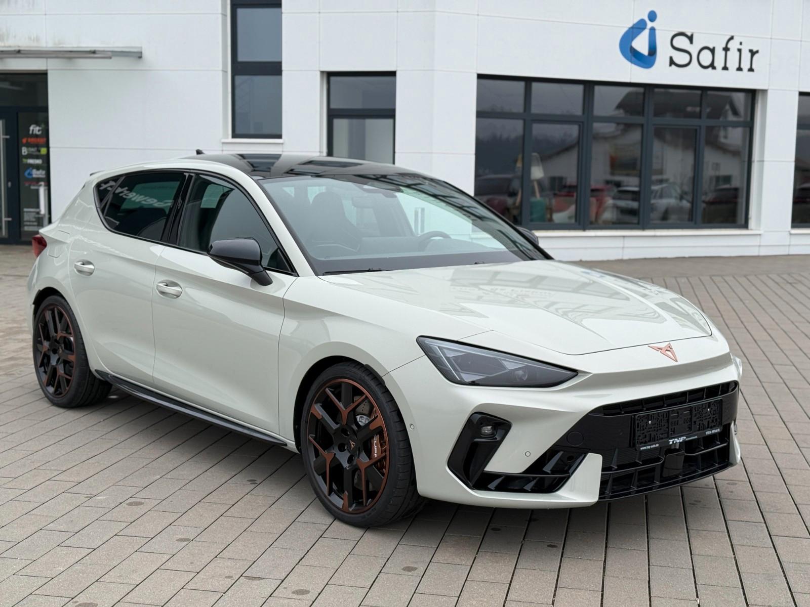 Cupra Leon 2.0 TSI VZ EXTREME+AHK+PANO+HD-MATRIX