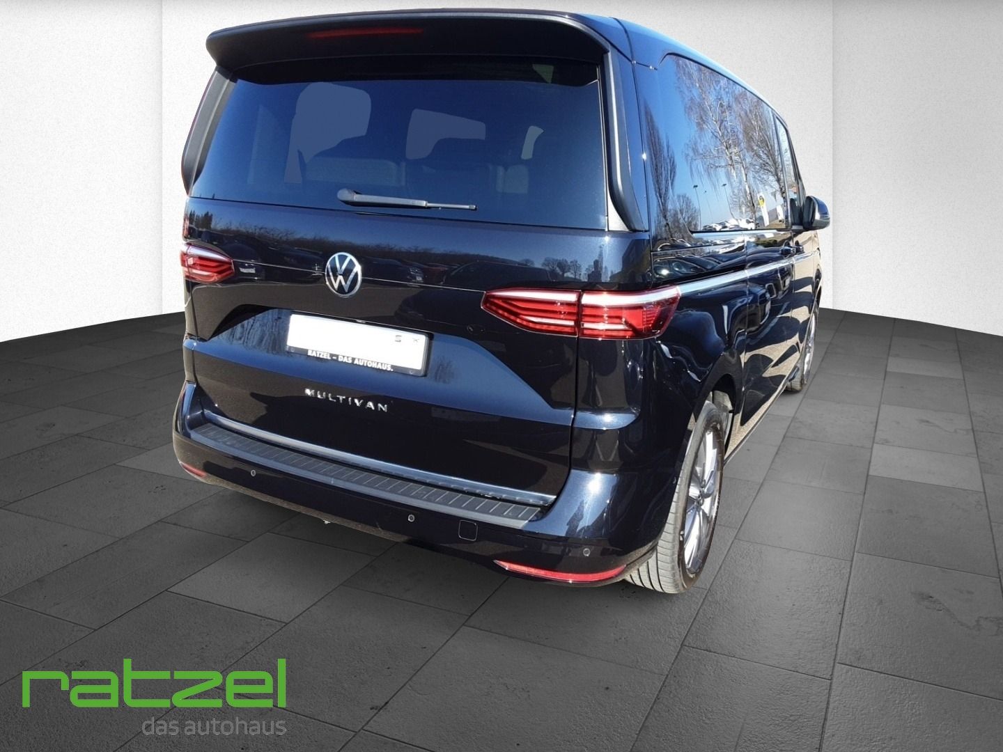 Fahrzeugabbildung Volkswagen T7 Multivan Style 2.0 TSI DSG STYLE+STANDHEIZUNG