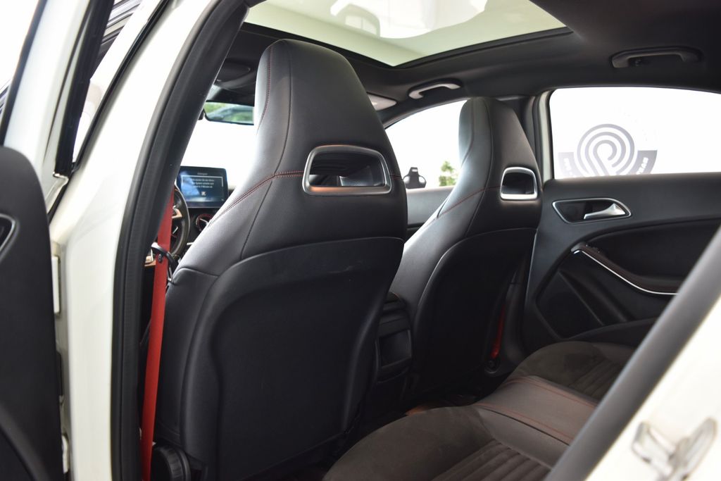 MERCEDES-BENZ A 250 Sport~AMG~Automatik~Navi~Business~LED MERCEDES-BENZ A 250 Sport~AMG~Automatik~Navi~Business~LED