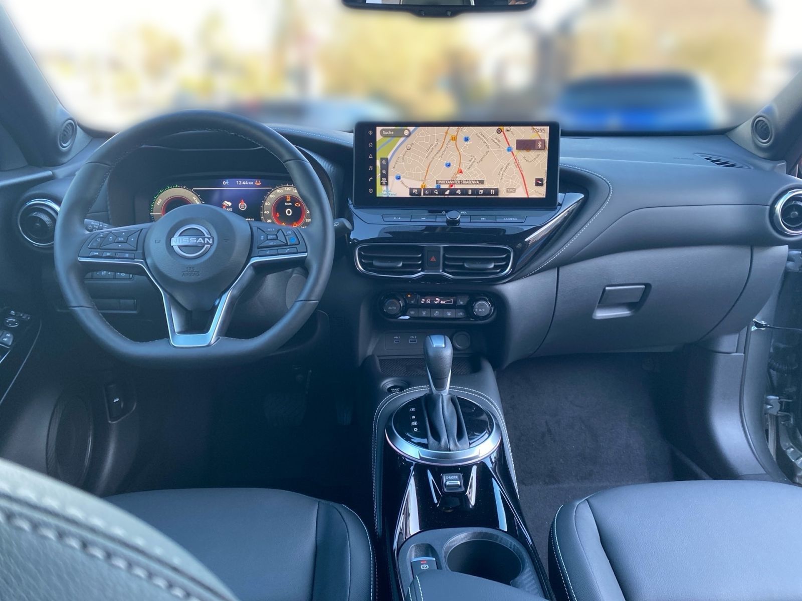 Fahrzeugabbildung Nissan JUKE 1.6 HYBRID 143 PS AT Tekna *BOSE*360'Kamera