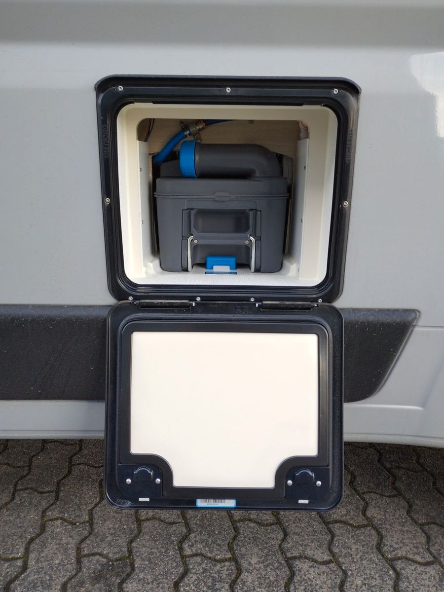 Fahrzeugabbildung Eura Mobil Van V 595 HB Alufelgen, RFK, Captain-Chair-Sitze