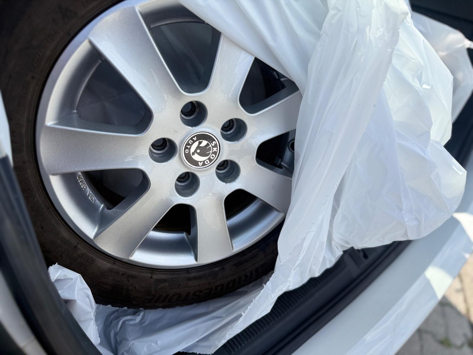 Skoda Octavia 2012 — photo 17