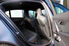 BMW M5/ BOWERS&WILKINS/ LED/ FROZEN BLACK/ M DRIVE BMW M5/ BOWERS&WILKINS/ LED/ FROZEN BLACK/ M DRIVE