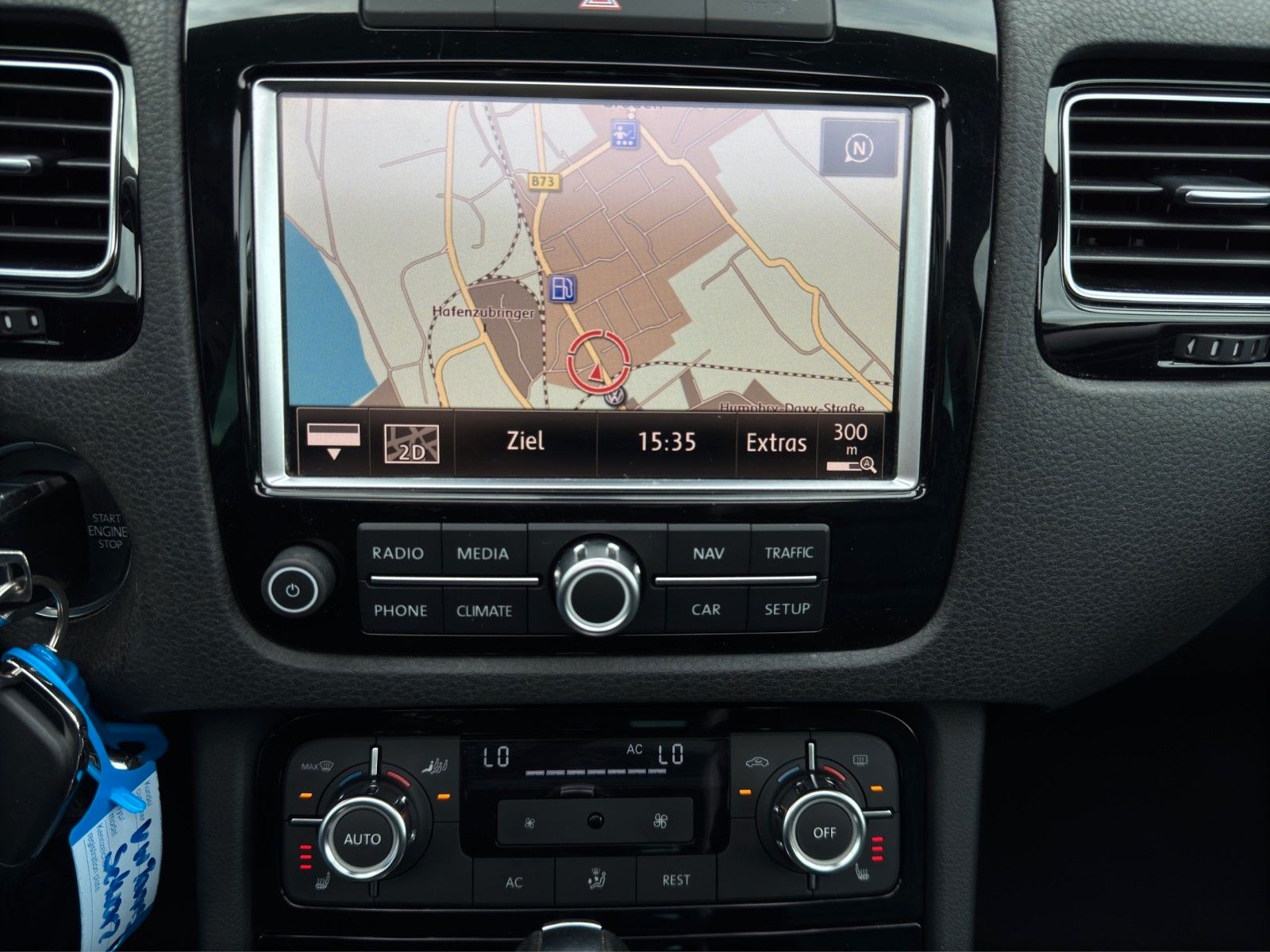 Fahrzeugabbildung Volkswagen Touareg 3.0 V6 TDI *Pano*Kamera*4-Zonen*ST-Heiz*
