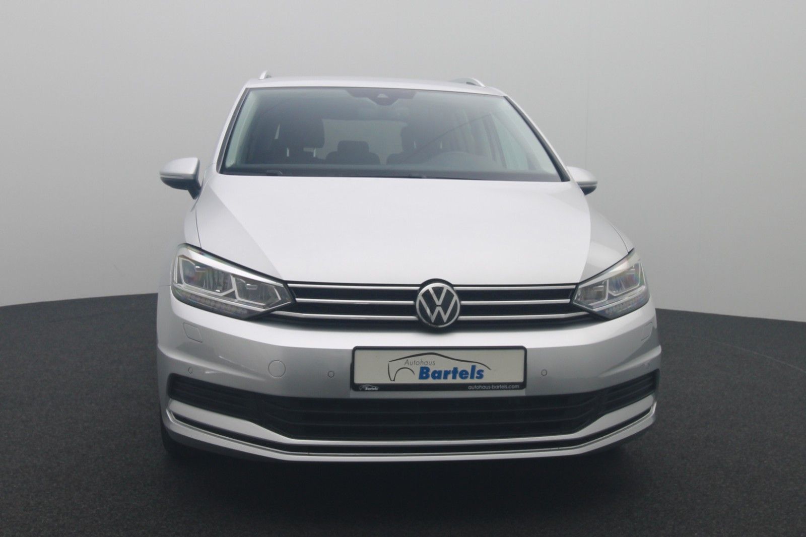 Fahrzeugabbildung Volkswagen Touran Active DSG AHK LED ACC Kamera