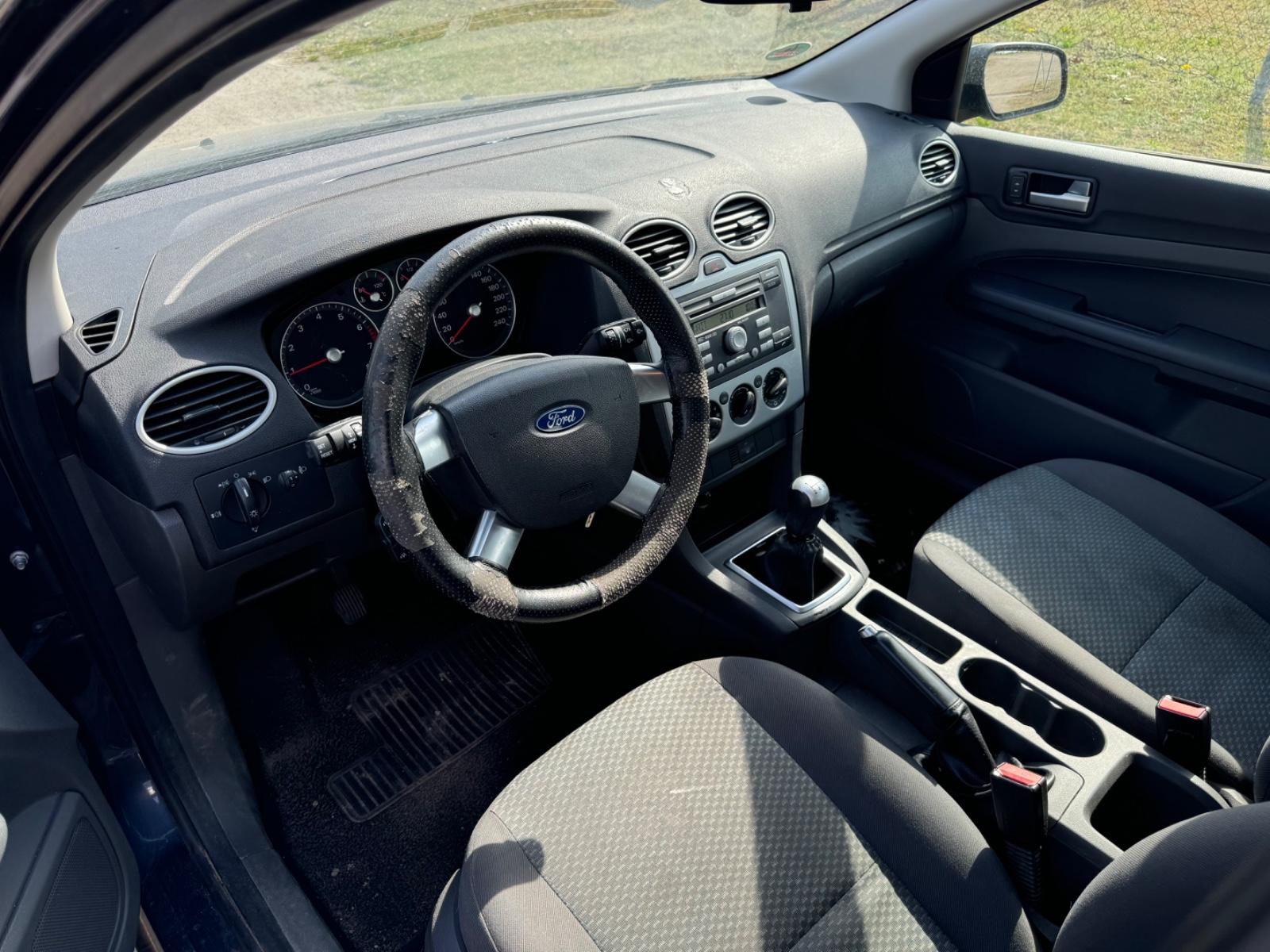Ford Focus 2006 — photo 9