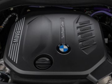 Fahrzeugabbildung BMW 520d xD Tour M Sport HI-FI M Sportfahrwerk