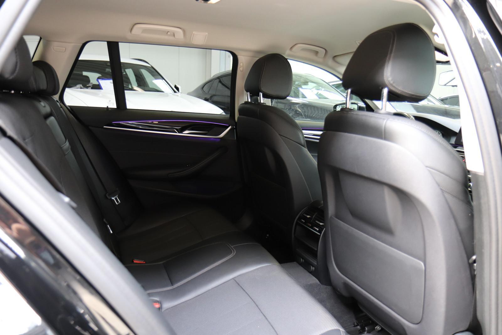 BMW 530i xDrive Touring Sport-Aut/SPORT LINE/KAMERA/