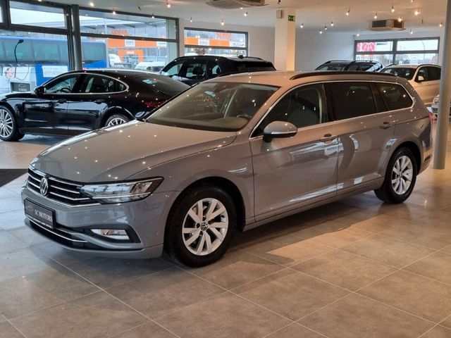 VW Passat Variant Business LED/HUD/ACC