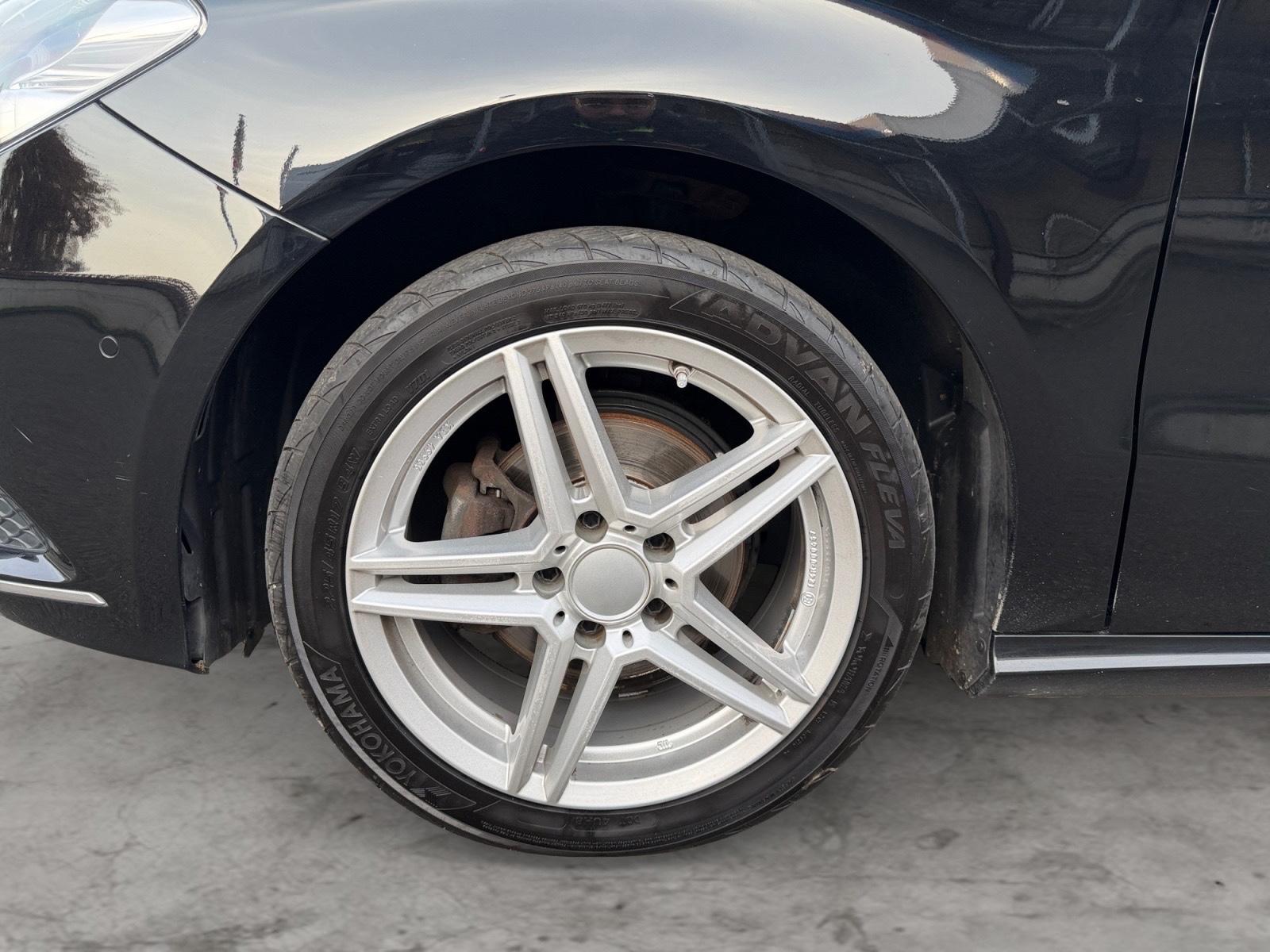 Mercedes-Benz B 180 Sports Tourer, AHK
