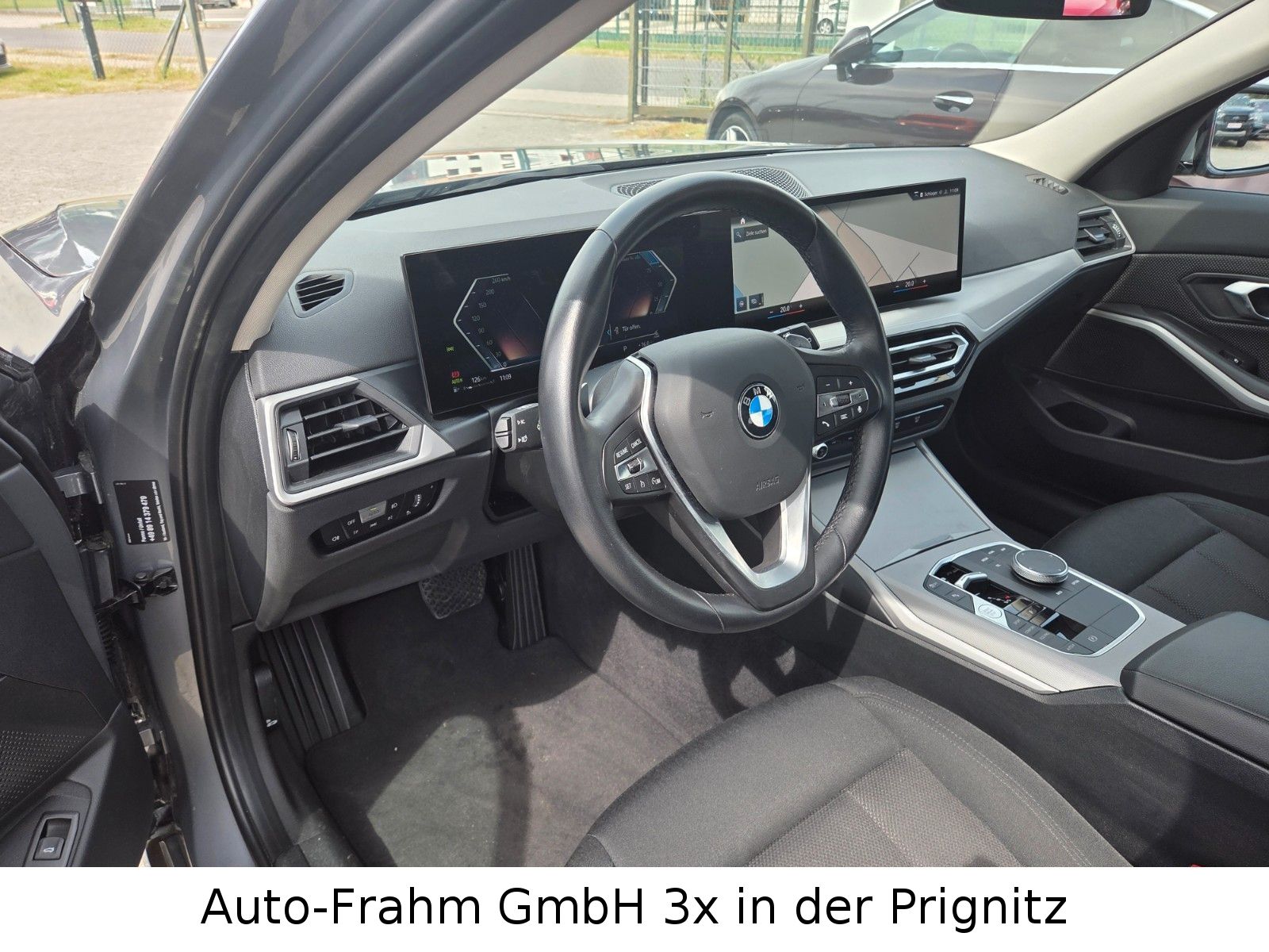 BMW 320 3 Touring 320 d xDrive LED NAVI foto 21