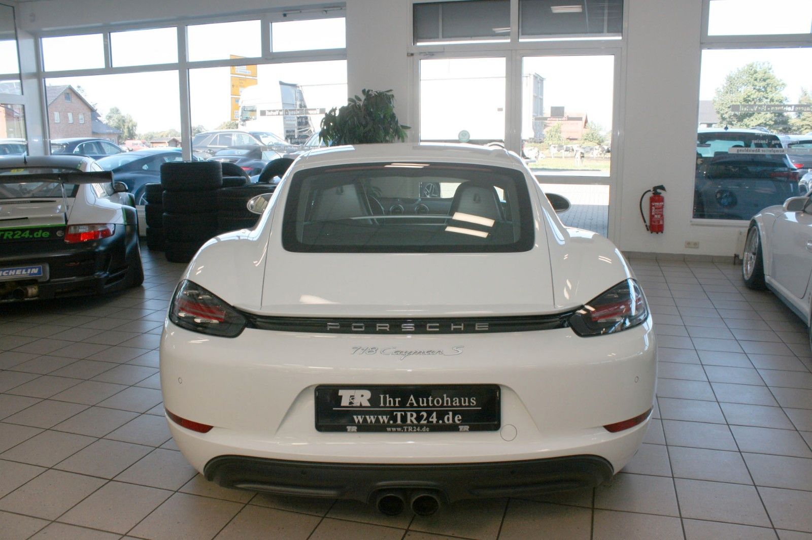 Fahrzeugabbildung Porsche 718 Cayman S PDK PCM-Navi, Xenon, DAB,APPROVED