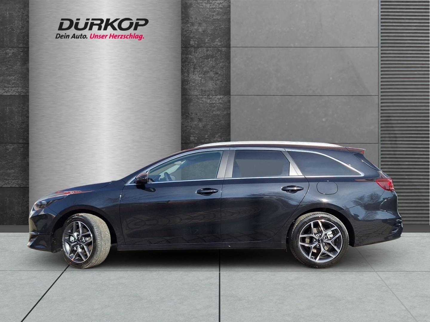 Kia Ceed_sw Ultimate Edition 1.5 DCT Mild-Hybrid Sty