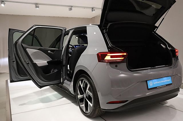 ID.3 Pro TravelAssist ACC Winterräder Kamera erg