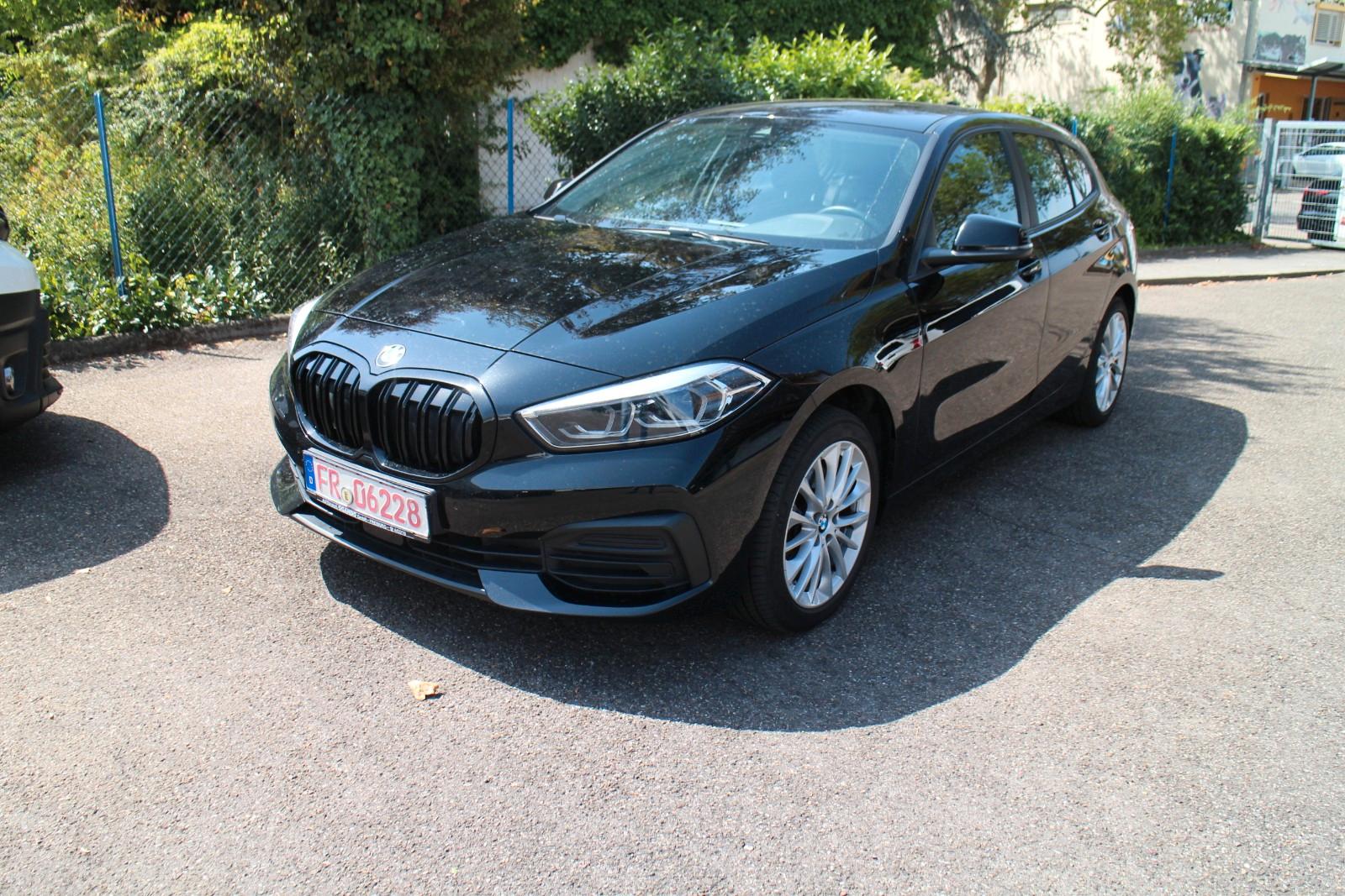 BMW 118i Limo 4Tür/Nav/LifeCockpit/PDC/SHZ/Tempo/LED