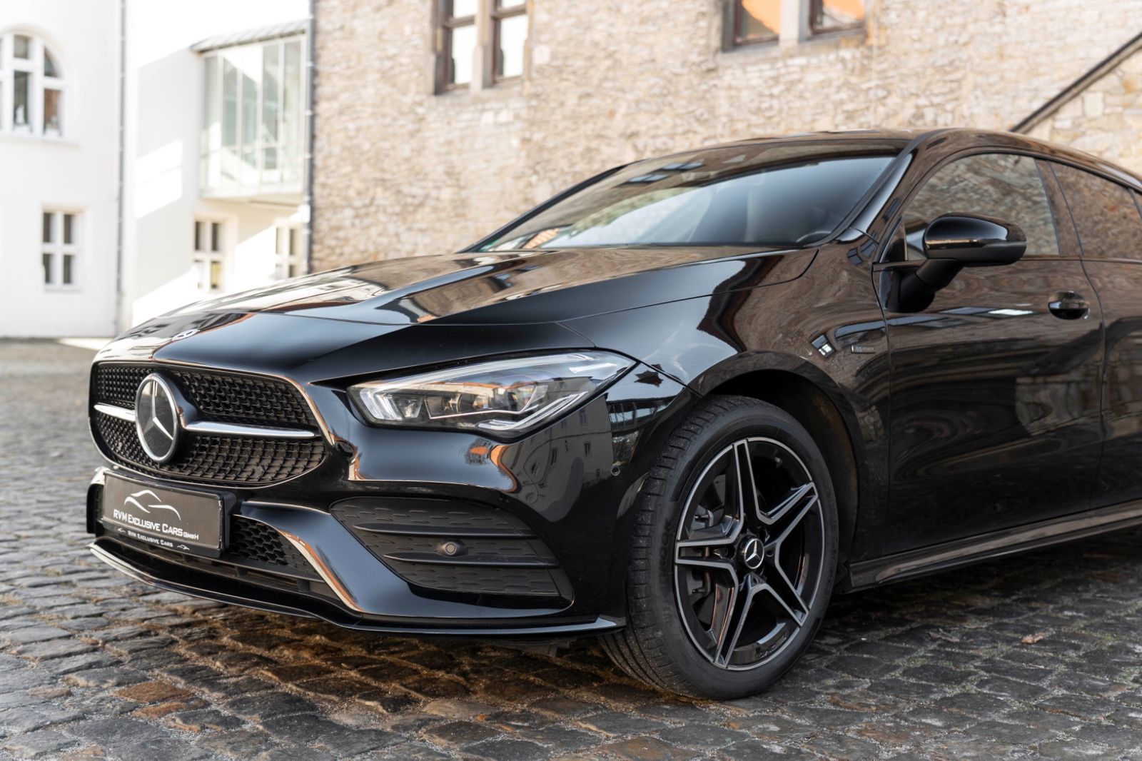 Fahrzeugabbildung Mercedes-Benz CLA 250e Shooting Brake AMG-LINE LED KAM 8FACH