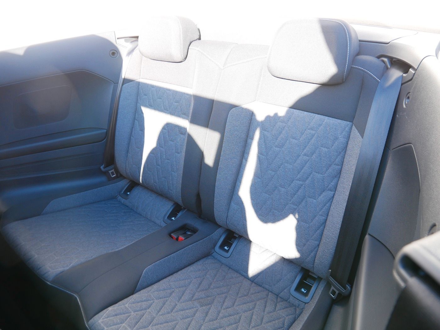 Fahrzeugabbildung Volkswagen T-Roc Cabriolet 1.0 MOVE NEU42T AHK LED SHZ+LHZ