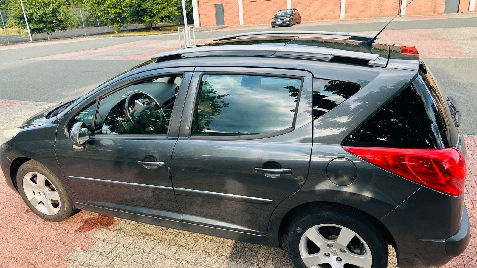 Peugeot 207 2010 — photo 6