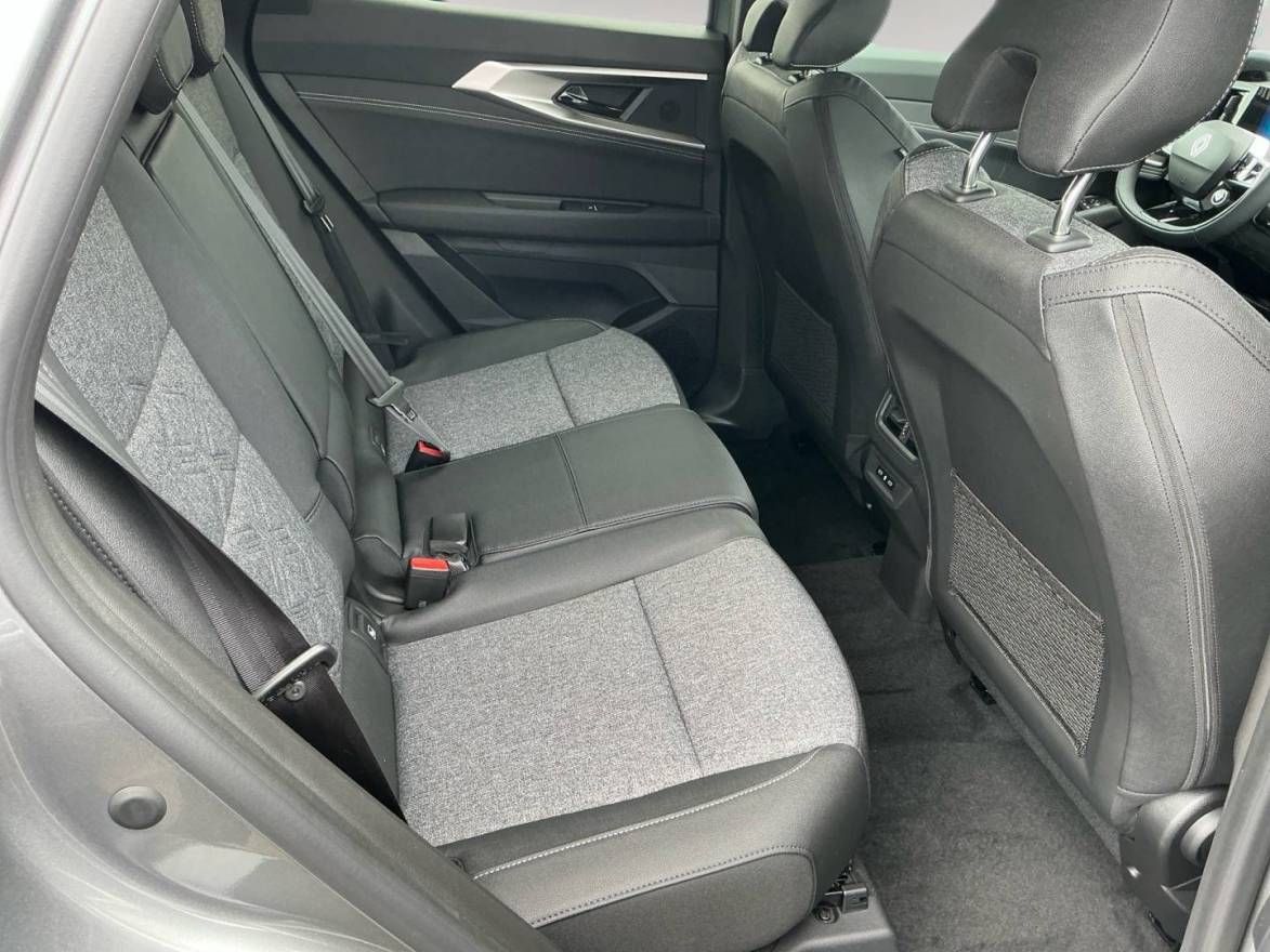 Fahrzeugabbildung Renault Austral Techno Full Hybrid E-Tech 200