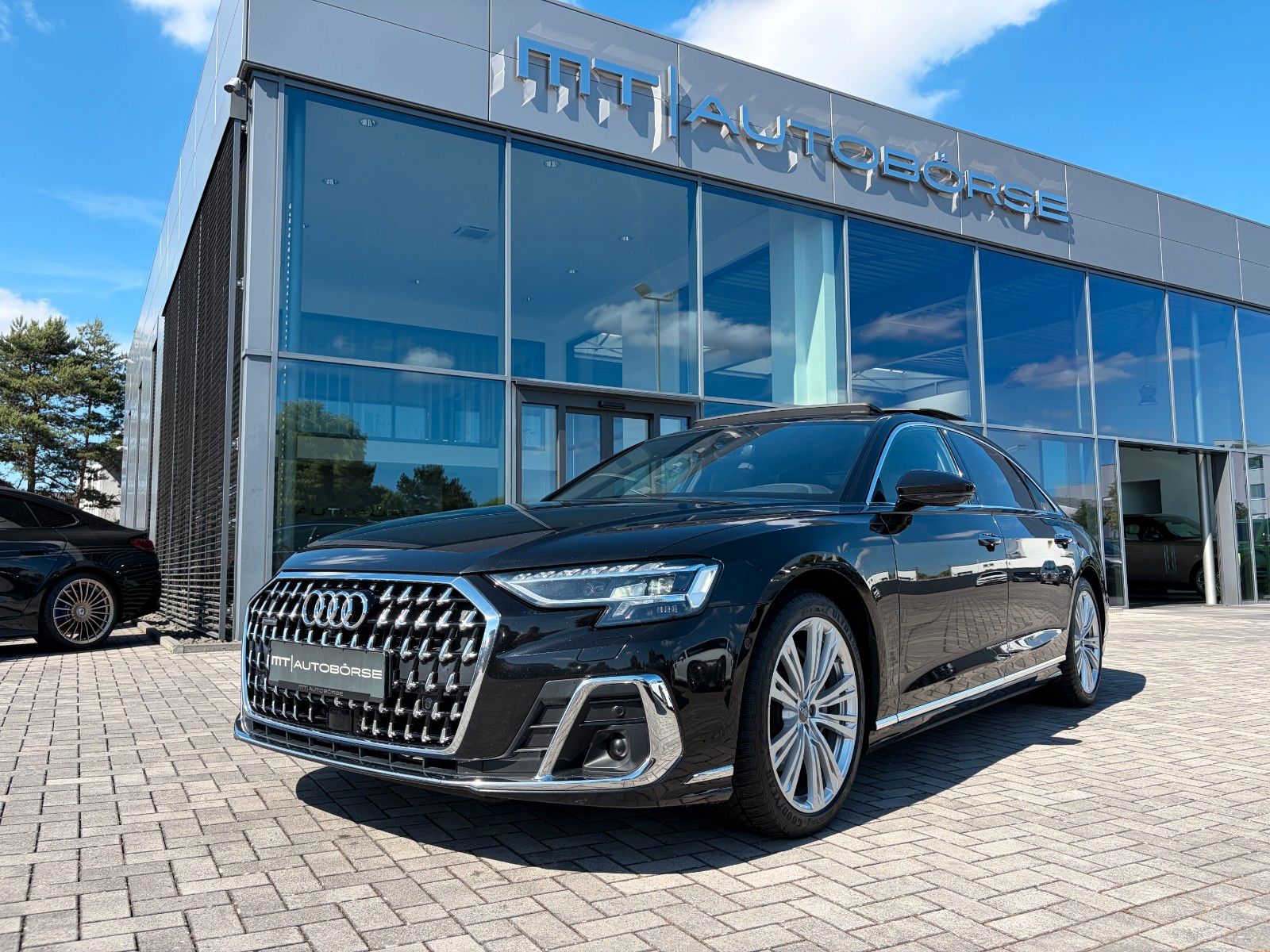 AUDI A8 50 TDI QU. LANG EXKLUSIV/B&amp;O/MATRIX/PANO/20"