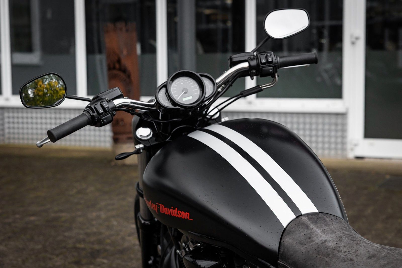 Fahrzeugabbildung Harley-Davidson VRSCDX Night Rod Special - Penzl-Heckumbau