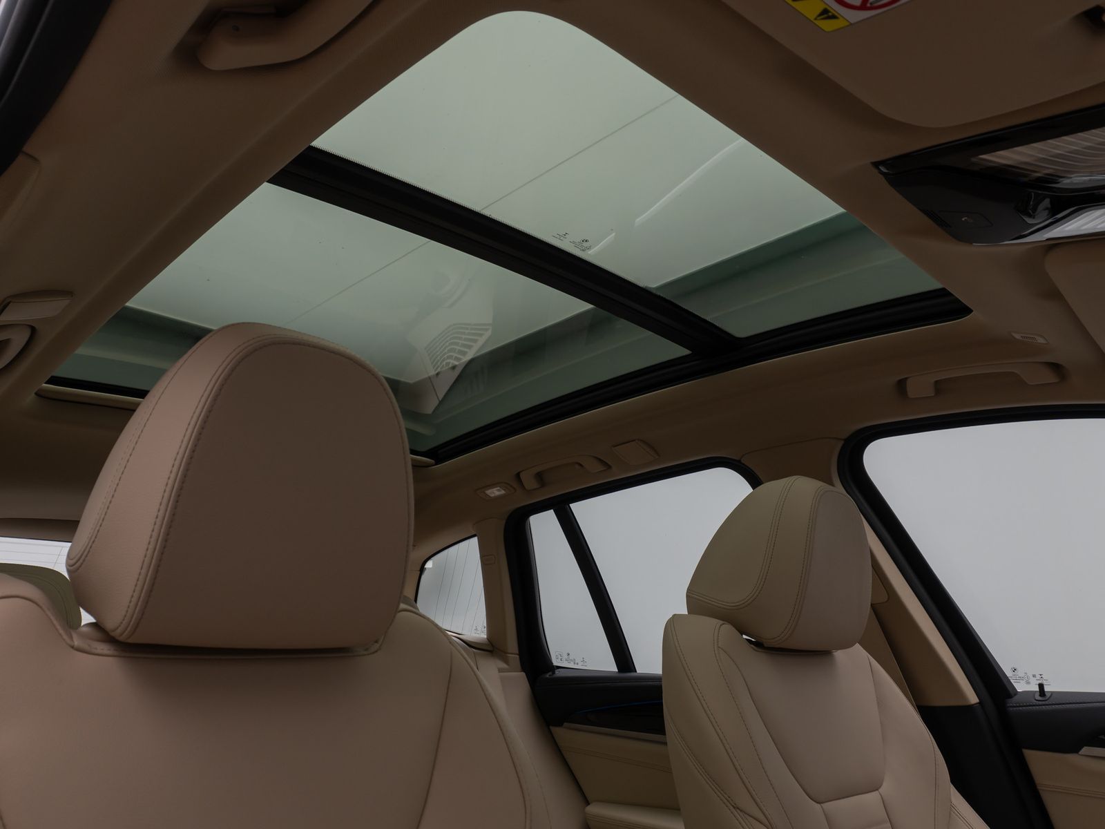 Fahrzeugabbildung BMW iX3 Impressive 360° ACC H/K Komfort DAB AHK 20"
