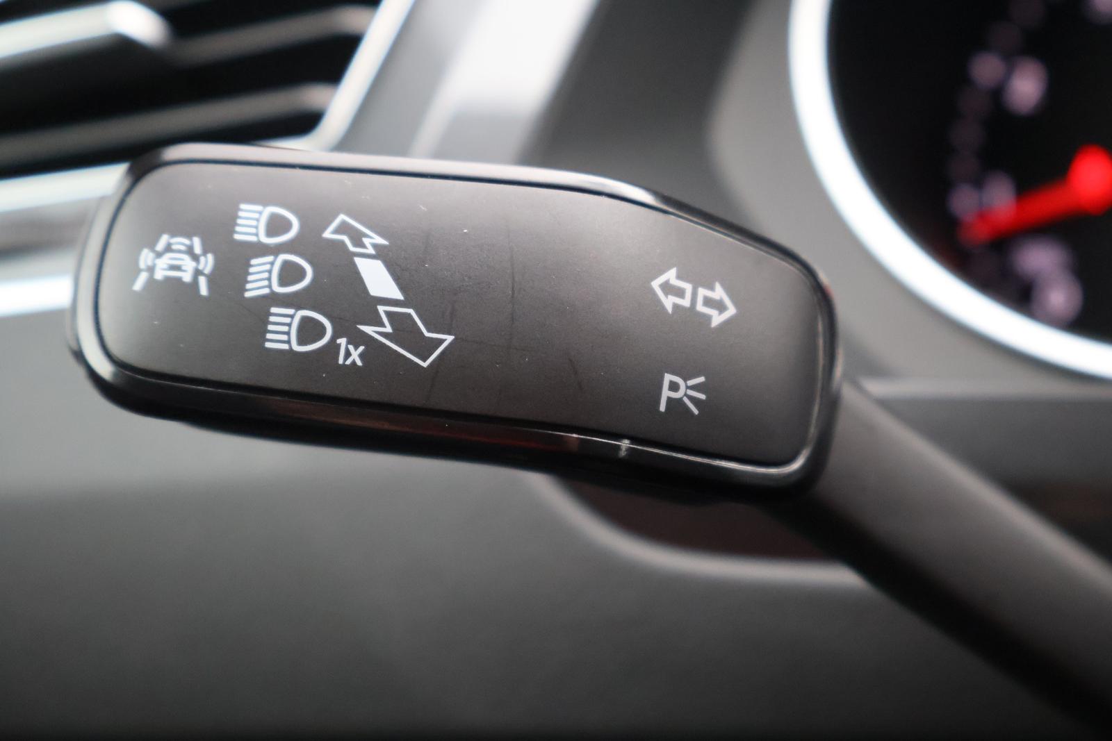 Volkswagen Tiguan 1.4 TSI DSG R-Line LED ACC Navi 360° AHK