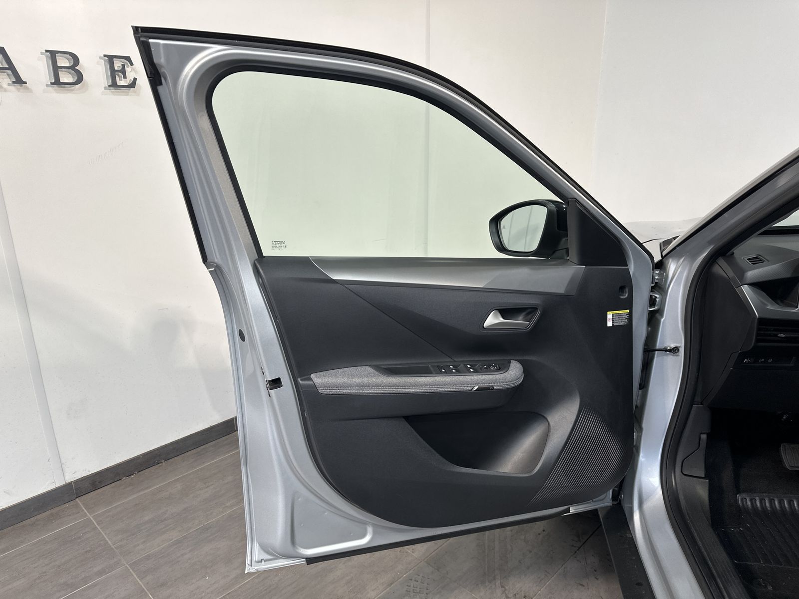 Fahrzeugabbildung Opel Frontera Electric GS NAV+LED+KAMERA+TOTW+PDC+DAB